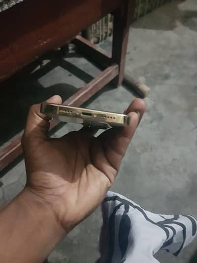 iPhone 13 pro 128gb Baki datlel call pay 03079682925