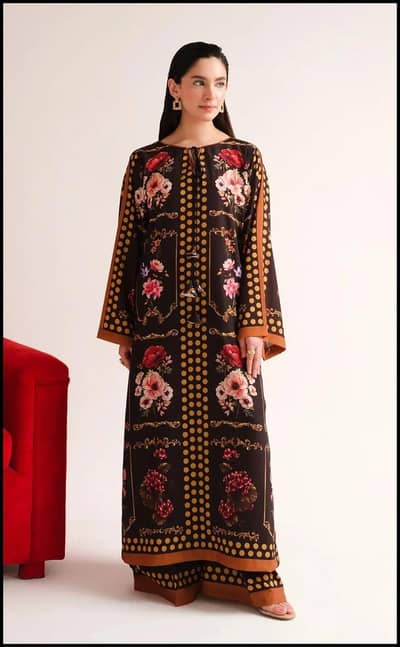 2 PCs woman , s stitched swiss lawn printed shirt and trozer