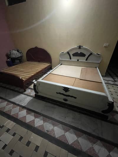 king size modern wooden bed urgent sale