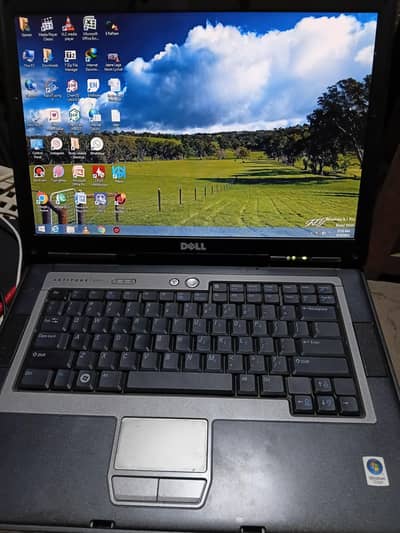 Dell laptop 4GB RAM 250GB Storage. . . window 10. . . 15.6 inch big display
