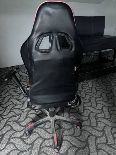 Gaming chair