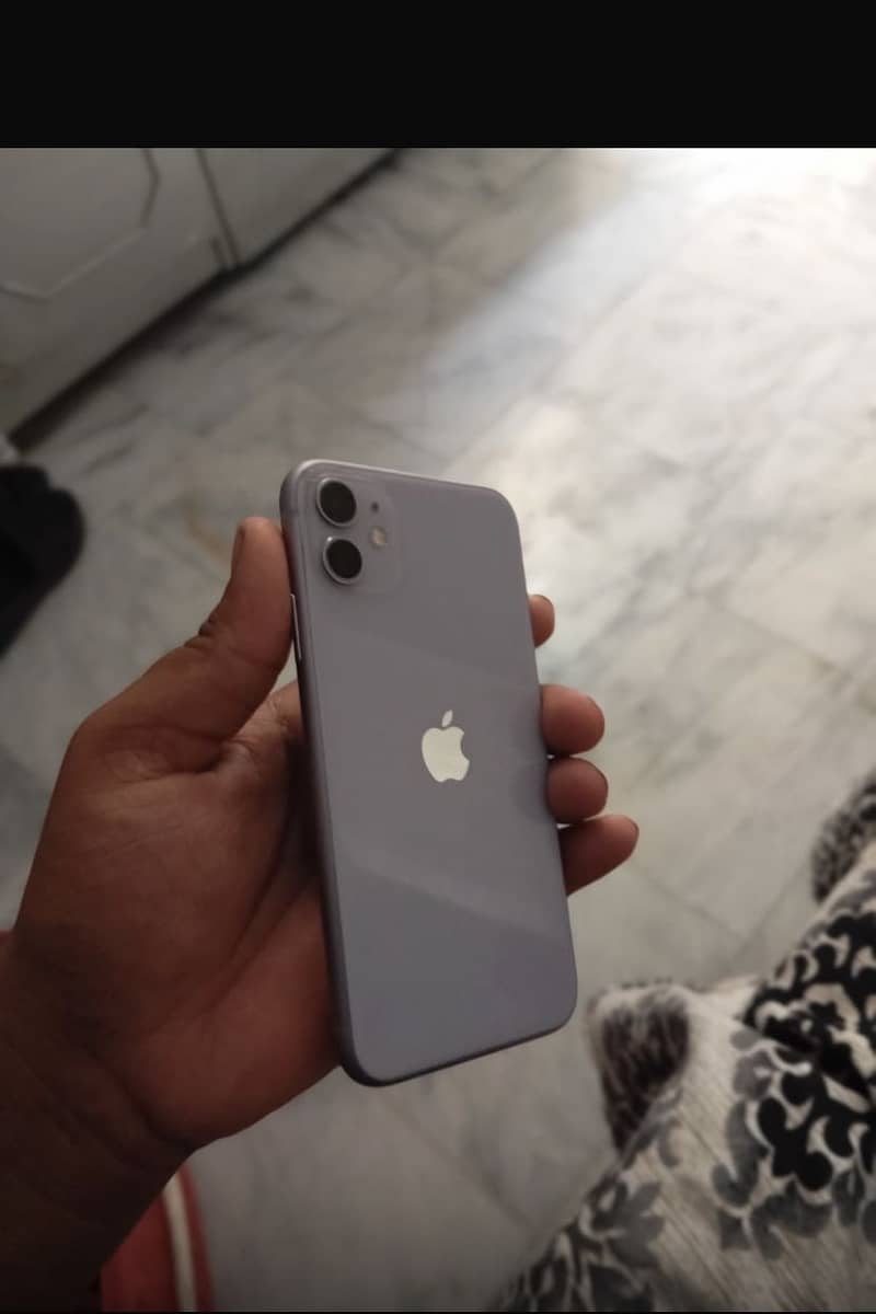 iPhone 11 0