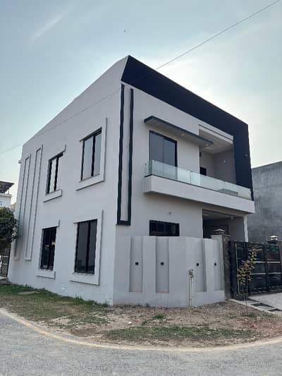 5 Marla Brend New House Available For Rent