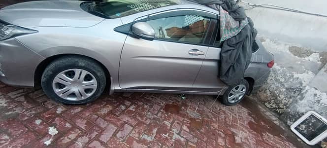 honda city 1.5auto total orgnal  used only 50000