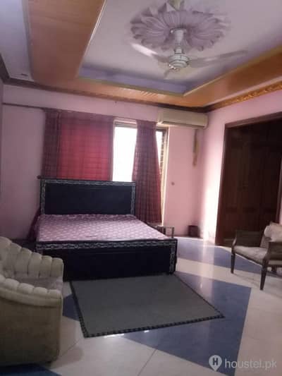 2 Rooms available in 3 room apartment For Females