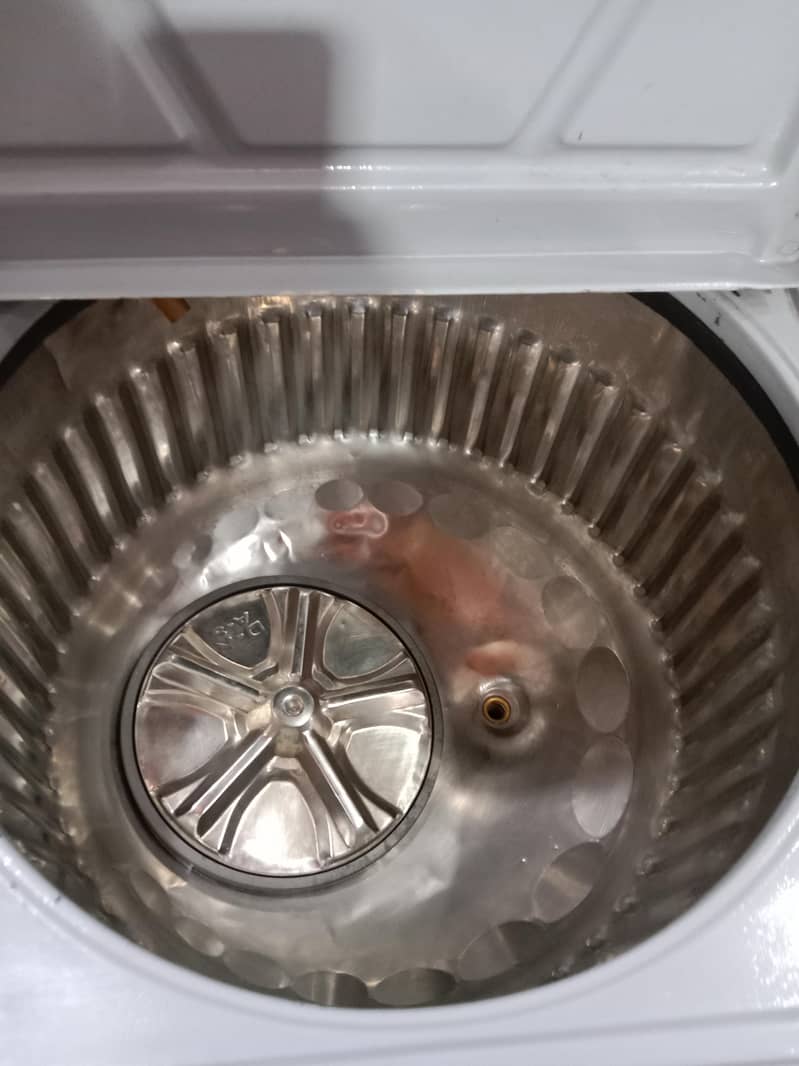 واش روم مشین اوکے کنڈیشن 1