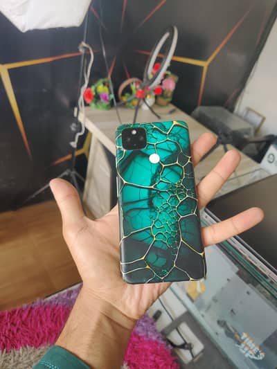 Gogle pixel 4a 5g. 6/128 contact on Whatsap(0319/915.8336)