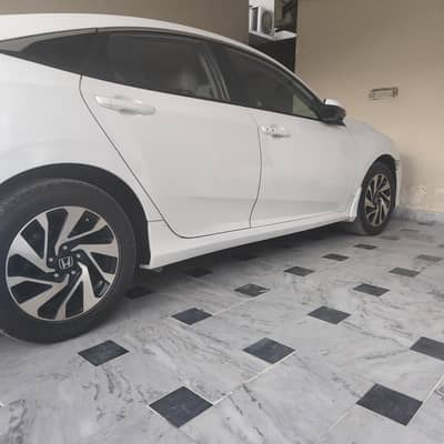 Honda civic 2016 ug