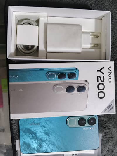 8/256 home home use  03237180064 contect only