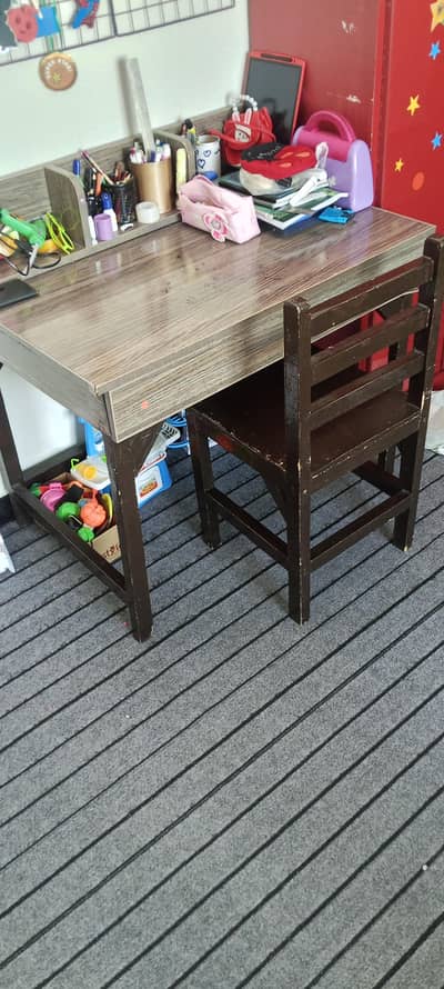 study teble with chair available