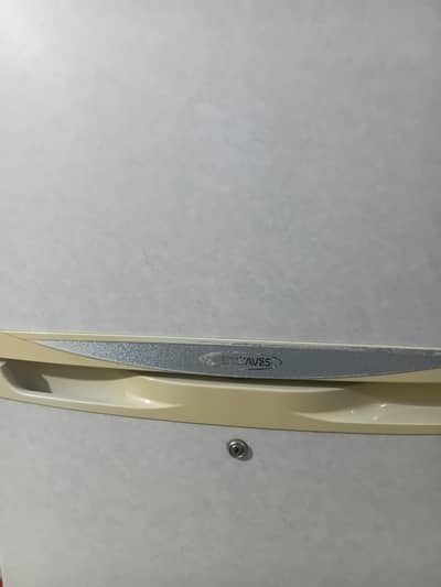 frige for sale good condison sub 100 percent ok h