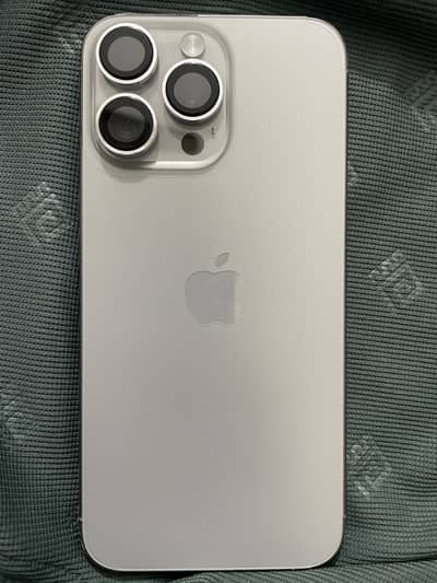 Iphone 15 pro max natural titanium