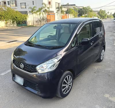 Nissan dayz 2015 / 2018 Push start automatic 660cc eco idle stop