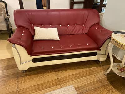 comfortable and best condition imported sofa set 7 seater for sale