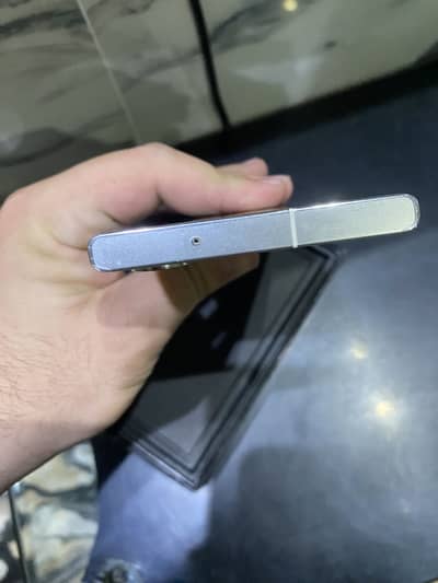 Samsung galaxy s23 ultra 8-256 gb non pta white Color