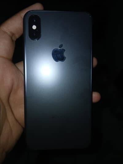  Title: iPhone XS 256GB – Scratchless Condition – Non PTA
