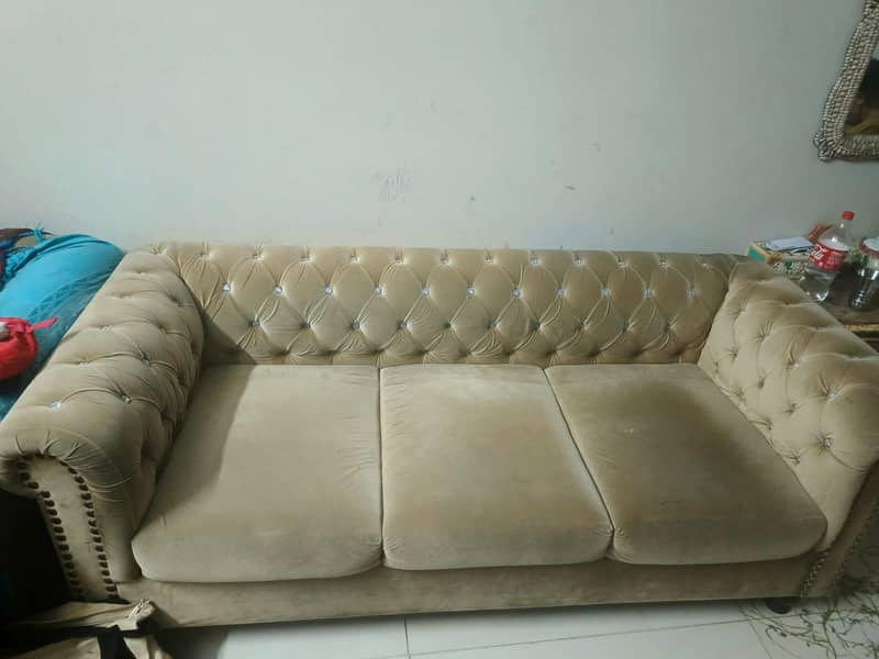 1 table or sofa set 1