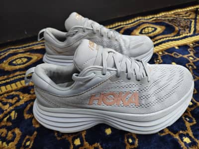Hoka Bondi 8