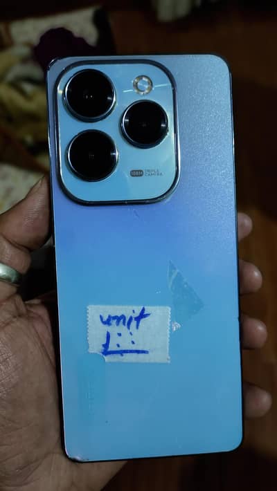 Hot 40 Pro 8Gb 256 Ram