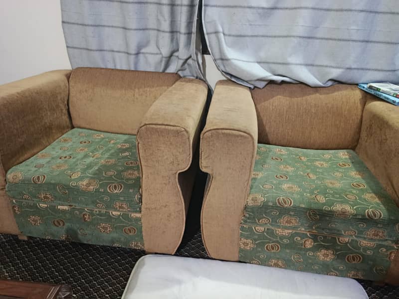 Sofa set with tabels 0