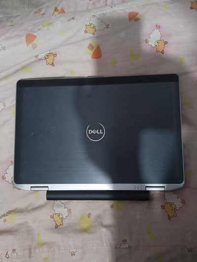 Dell laptop Model i5 ( 3  jarnation) condition 10by9 . . . . . 4GB. . . 128GB