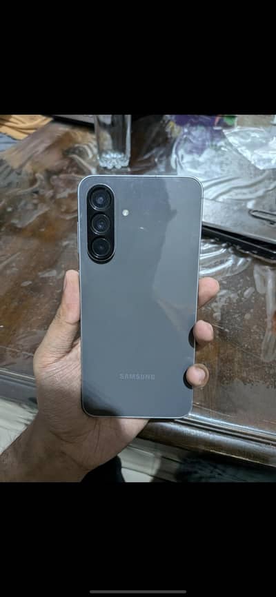 Samsung A56 5g for Sale, Dual PTA with 3 month warranty, box and cable