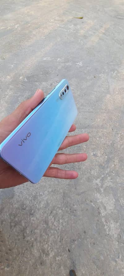 vivo s1