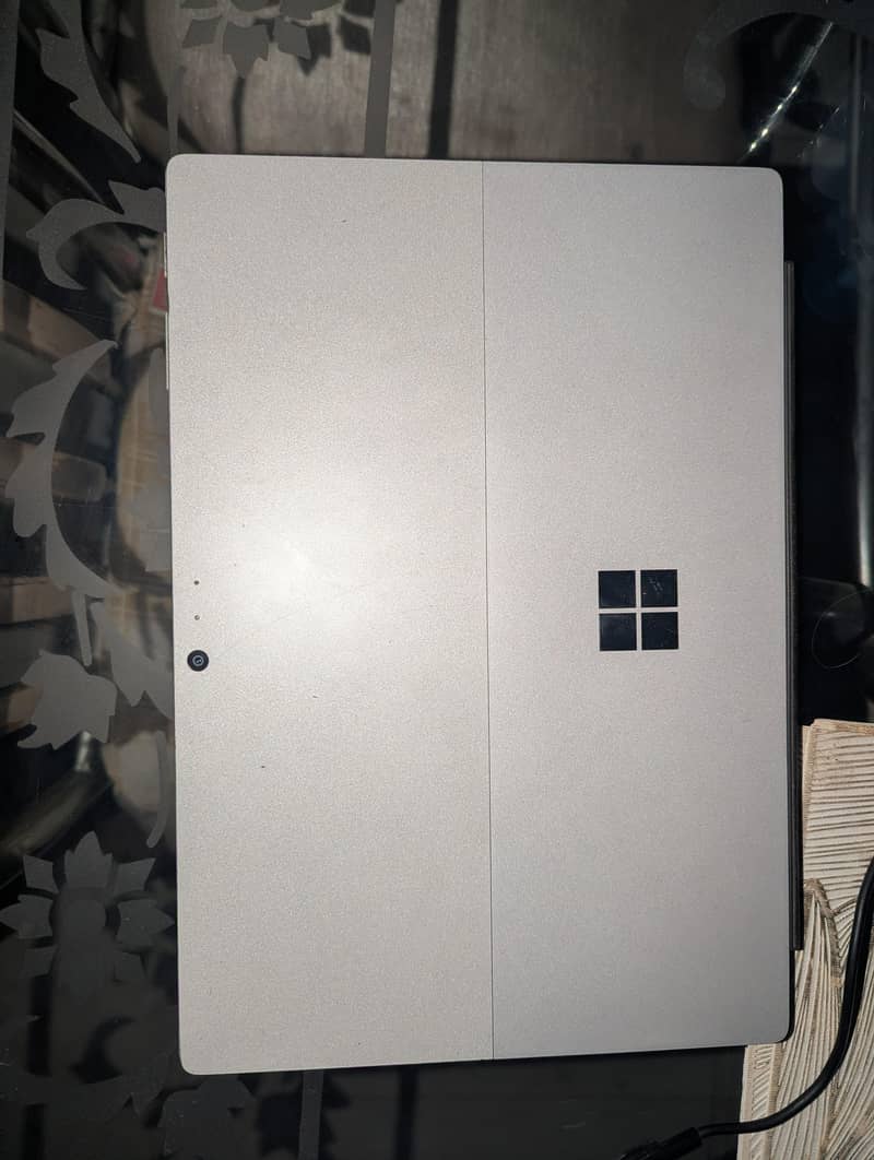 Microsoft surface laptop 1