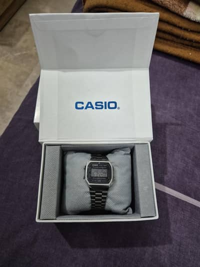 Selling men's watches including brands like casio, rolex, pp, ap etc