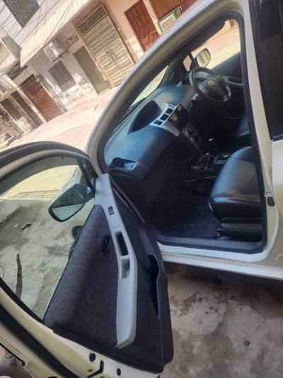 Toyota Vitz 2013/2009