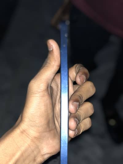 Yah mobile screen sa tura sa tuta hai bas or kuch ni