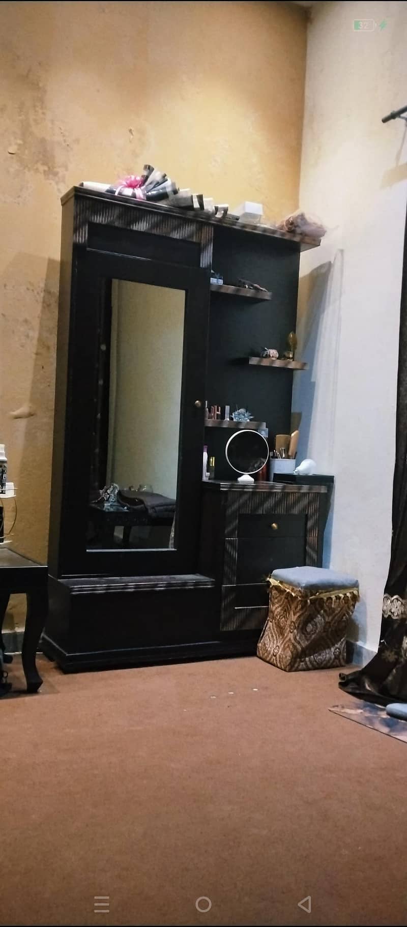 dressing table 0