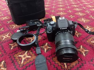 Canon 700D with 18-135mm Lens | Like a New | Complete Accessories.