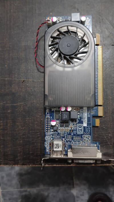 Amd Redon R7 240 2gb 128Bit Ddr3 For Sale