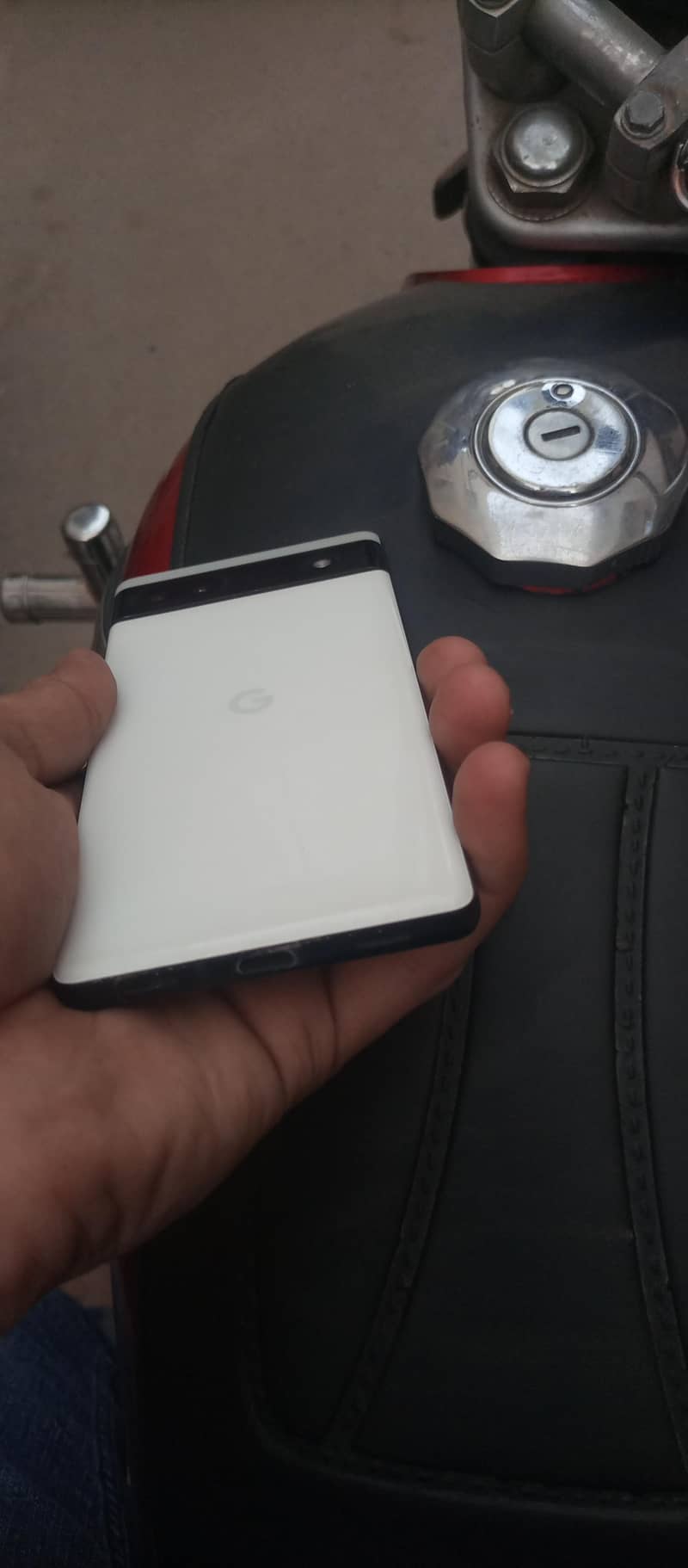 GOOGLE PIXEL 6A 1