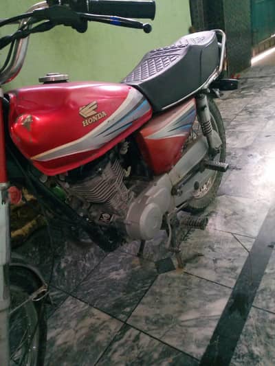 Honda 125 Bike with double set 2nd hand 2010 model registered in 2011
