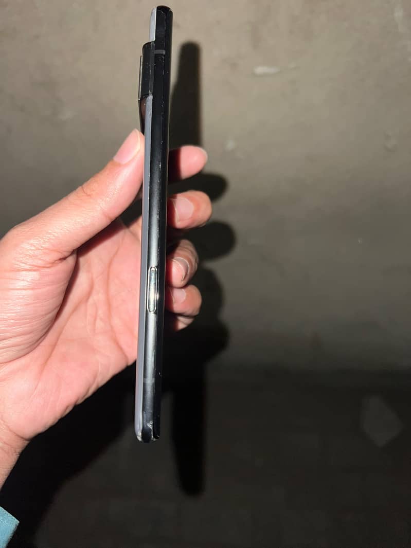 Google Pixel 6 pro 4