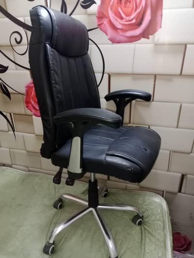 imported executive chair / computer chair