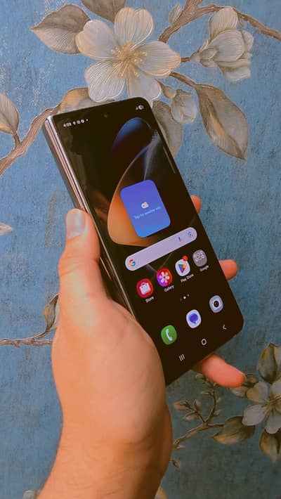 Samsung Galaxy Z Fold 4 Non PTA Approved Inner Damage