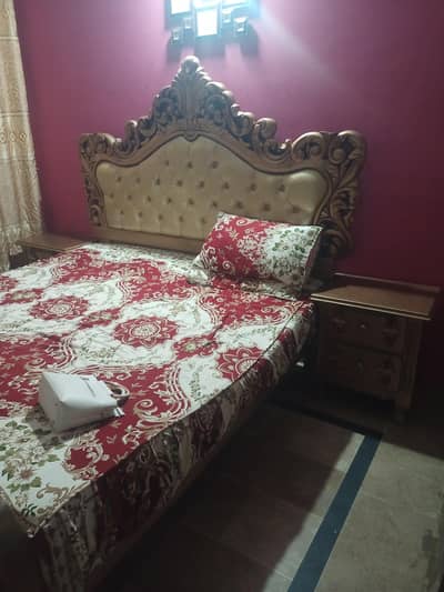 king size bed 2 side table dressing table