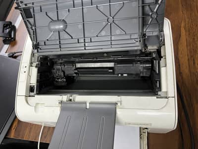 HP laser Jet pro M12a