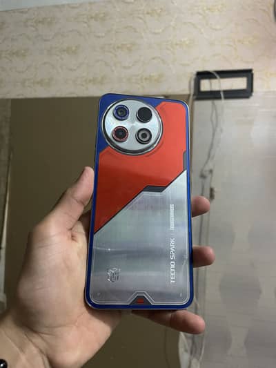 Tecno Spark 30 pro Transformer Edition