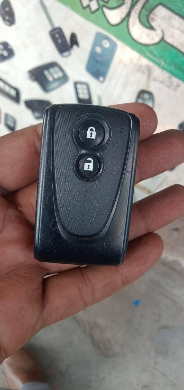 locksmit/key maker/car remote key maker 0