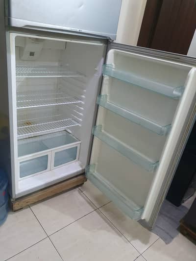 Fridge Changhong Ruba