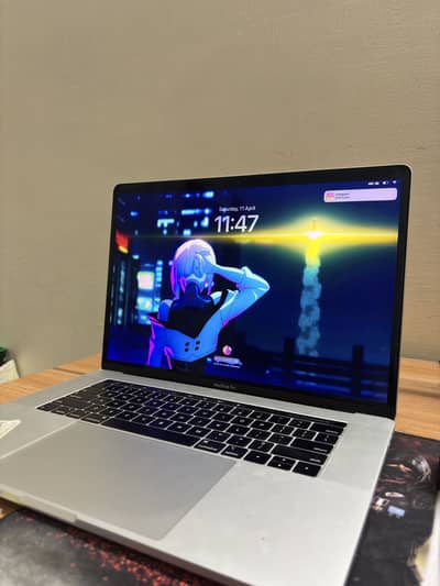 Apple Macbook Pro 2018 15" 16/256 Touchbar