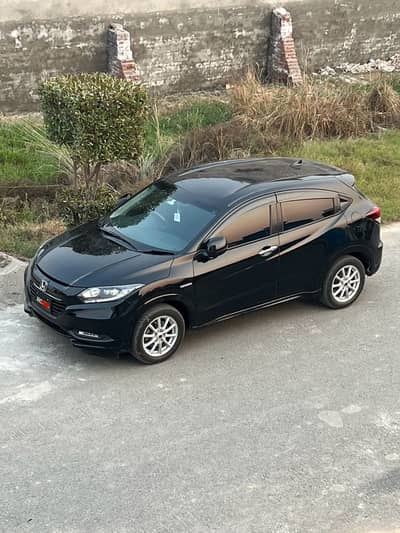 Honda Vezel Black
