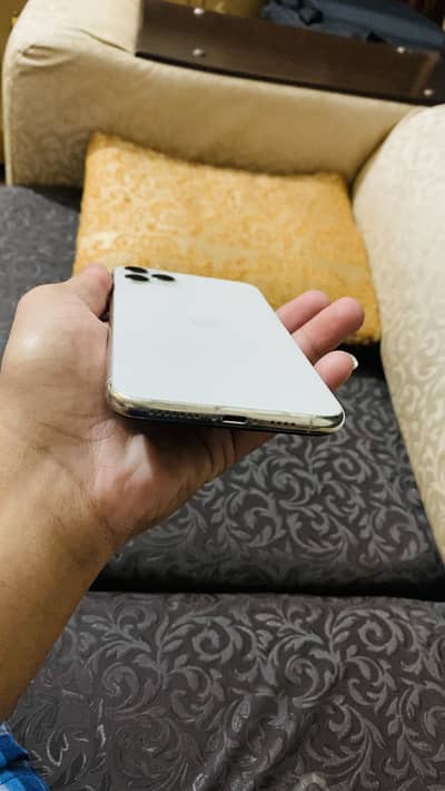 iPhone 11 pro max 64gb dual pta approved