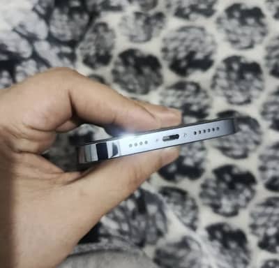 iPhone 13 Pro Max 128 gb 79 battery health