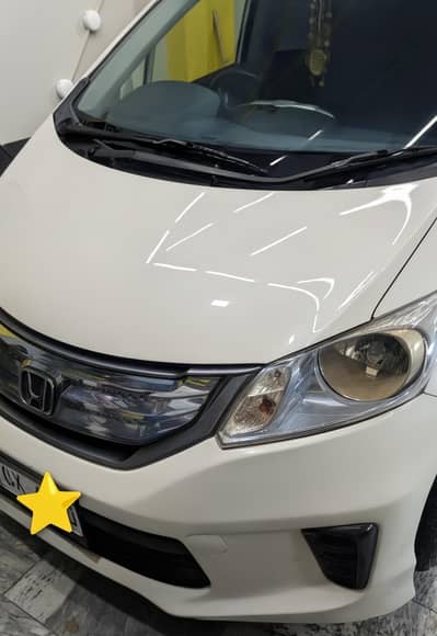 Honda Freed Hybrid  2012 | 2018