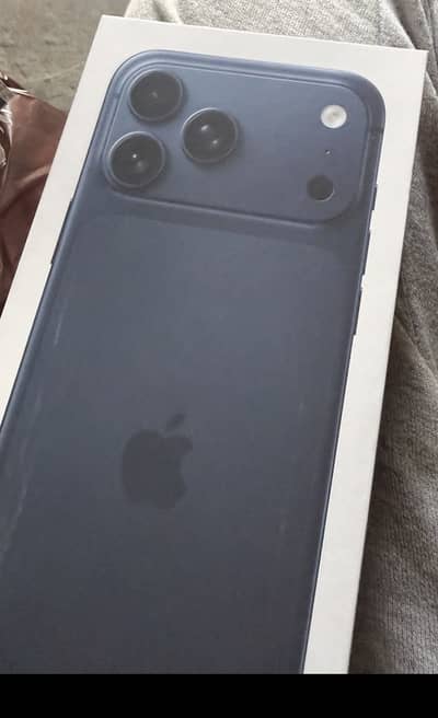 Abhi abroad sa aya ha phone